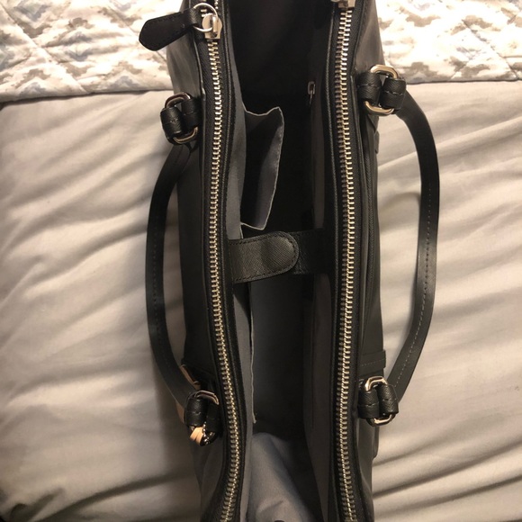 ⭐️Coach Handbag - Picture 4 of 8